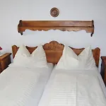 Bed and Breakfast Marienhof 3*