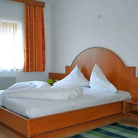 فندق مبيت وإفطار Marienhof 3*