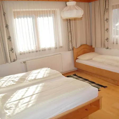 Marienhof 3*